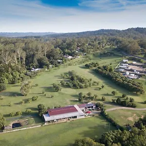 Sunshine Coast Retreat Your Own Private Golf Course Diddillibah