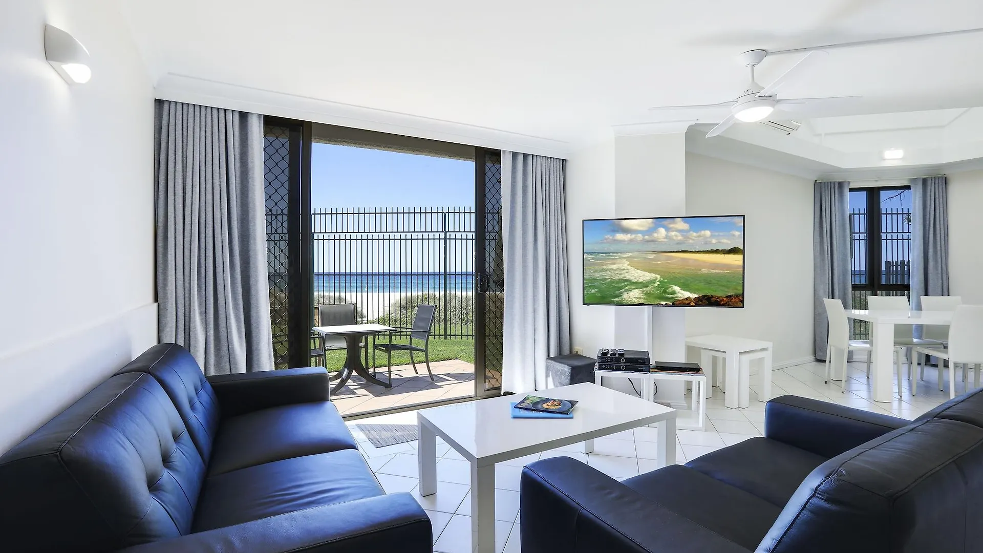 The Breakers Aparthotel Χρυσή Ακτή